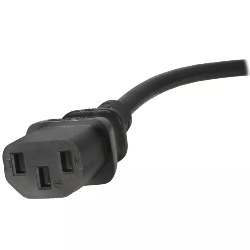 StarTech.com 0,9 m (3ft) UK-tietokoneen virtakaapeli, BS 1363 - C13, 18AWG, 10A 250V, varavirtakaapeli, kylmälaitekaapeli / UK-virtakaapeli, PC-virtalähdekaapeli, TV-virtakaapeli