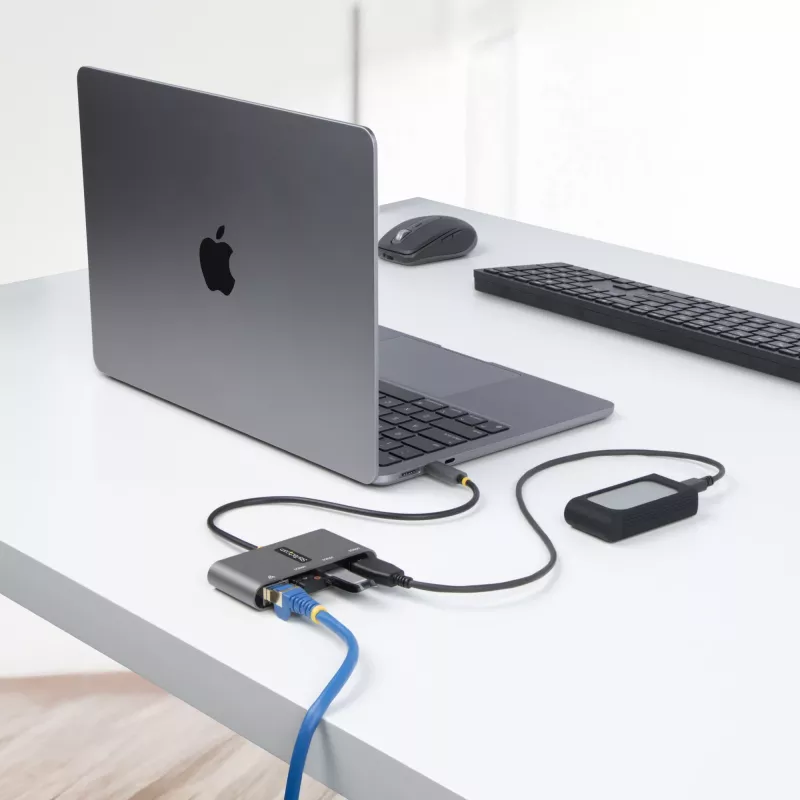 StarTech.com 3-porttinen USB-C-keskitin Ethernetillä - 3x USB-A - gigabit-Ethernet - USB 3.0 5Gbps - väylävirralla toimiva - 1ft/30cm pitkä USB Type-C-isäntäkaapeli - GbE - kannettava USB-C–USB-A-keskitin