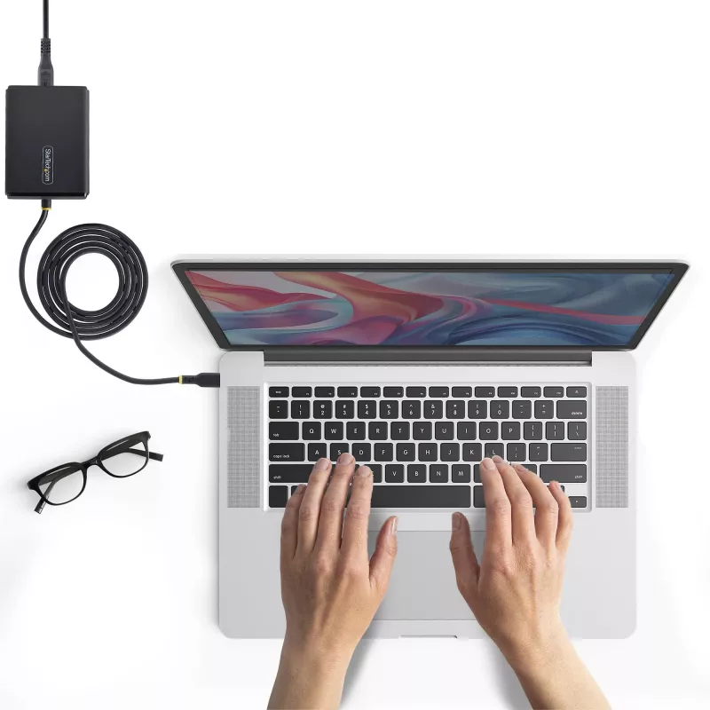 StarTech.com 100W USB-C-laturi kannettavalle tietokoneelle, 1,5 m kiinteä USB-C-kaapeli, virtalähde Dell, XPS, HP ProBook, MacBook Pro, Microsoft Surface Pro -laitteille