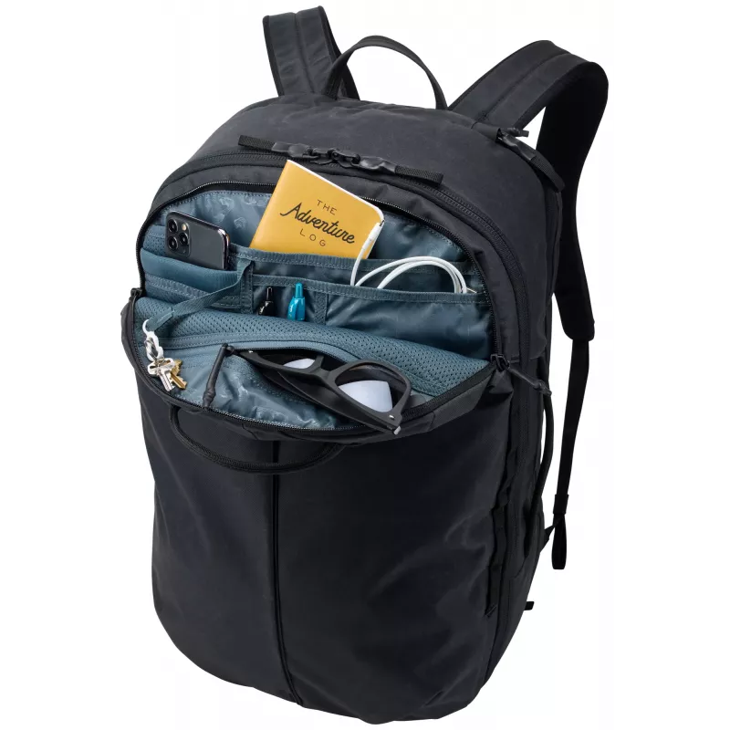 Thule Aion matkareppu 40 L, musta