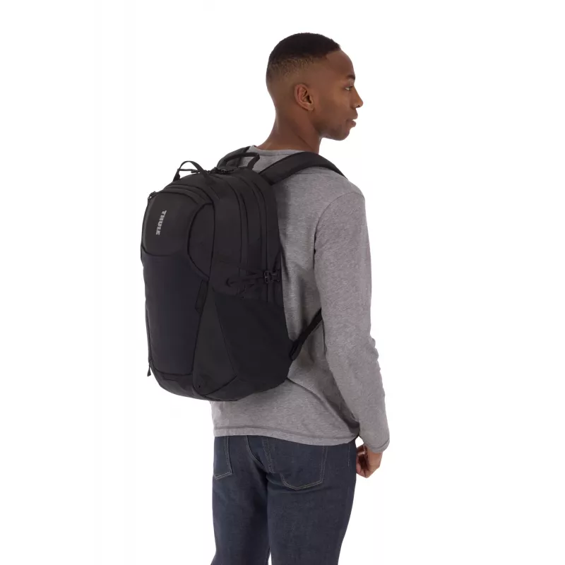 Thule EnRoute TEBP4316 - musta reppu vapaa-ajan reppu nylon