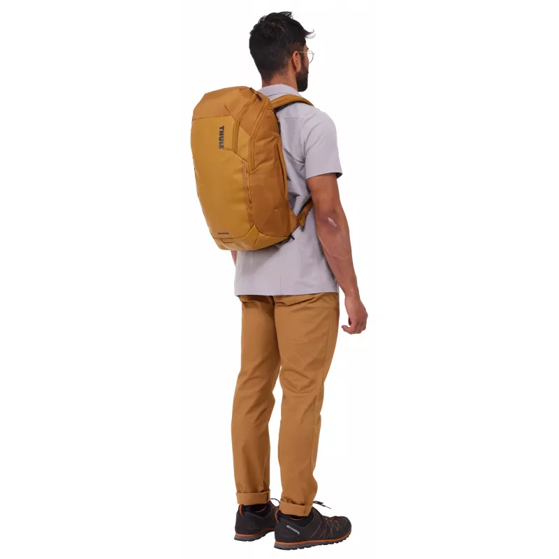 Thule Chasm TCHB215 Golden Brown reppu vapaa-ajanreppu polyesteri