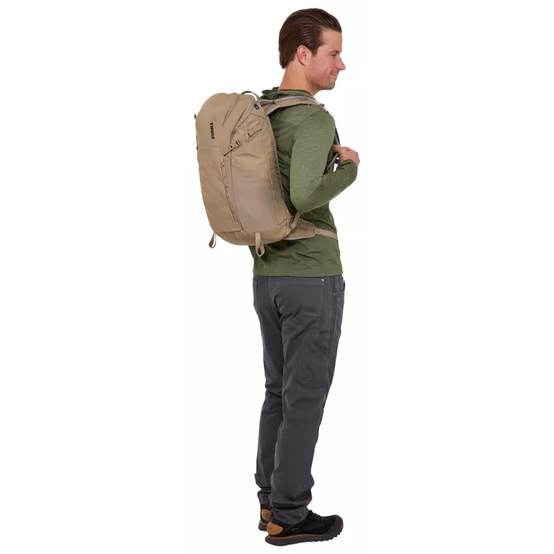 Thule Alltrail TAHP222 Faded Khaki reppu matkareppu polyesteri