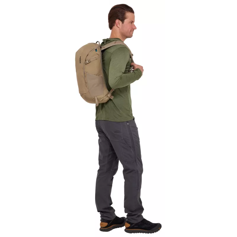 Thule Alltrail TADP218 Faded Khaki reppu matkareppu polyesteri