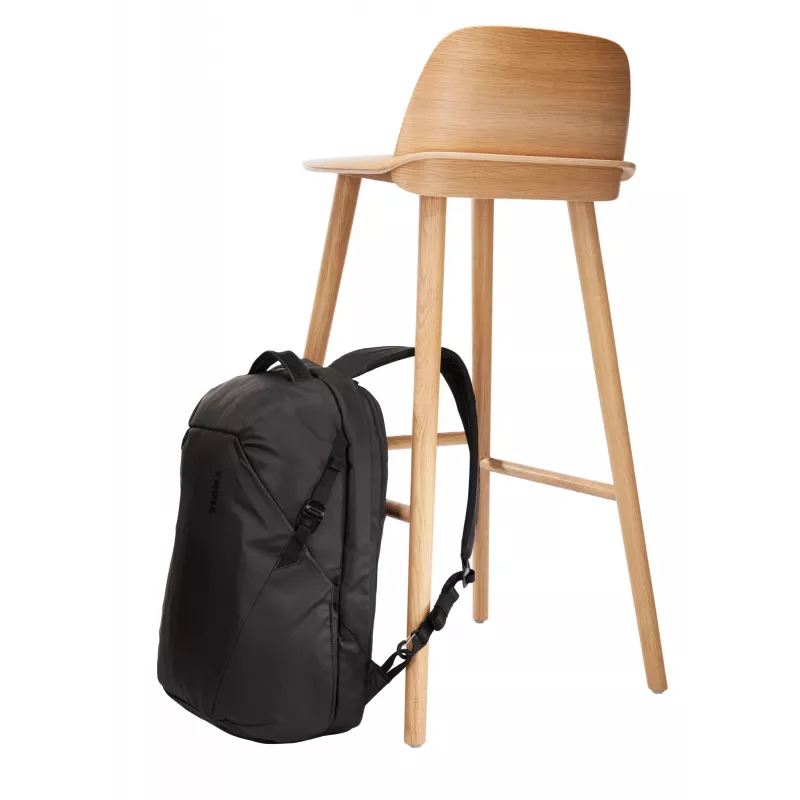 Thule Tact TACTBP116 35,6 cm (14 tuuman) reppu musta
