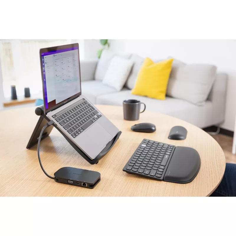 Kensington SmartFit Easy Riser kannettavan tietokoneen jäähdytysteline - musta