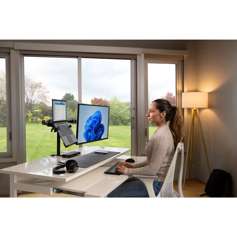 Kensington Universal kannettavan tietokoneen pidike näyttövarsille, 4,5 kg, musta