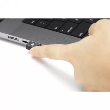 Kensington VeriMark Guard 2.1 USB-C sormenjälkiturva-avain – FIDO2, WebAuthn/CTAP2.1, FIDO U2F – alustariippumaton