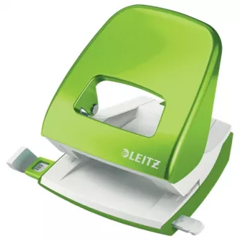 Leitz Locher WOW 5008 metalli 2-reikäinen / 30 arkkia, 30 arkkia, vihreä, metalli, muovi, 8 cm, 5,5 mm, A4, A5, A6, Folio, US-Quart, 8 x 8 x 8 cm