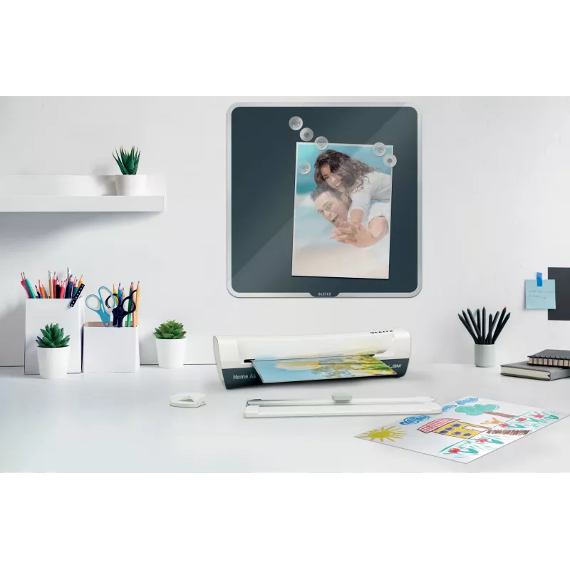 Leitz iLAM Home 4-in-1 A4 -laminointilaitesarja, 24 cm, kuumalaminointilaite, 300 mm/min, 0,4 mm, A4, 100 µm