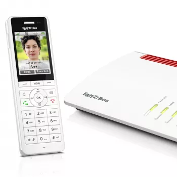 DECT-langaton puhelin FRITZ X6 valkoinen International — kaiutinpuhelin, vastaaja, 100 merkinnän puhelinluettelo