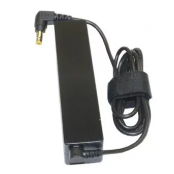Fujitsu S26391-F1246-L609 virtalähde/invertteri sisäkäyttöön 65 W musta
