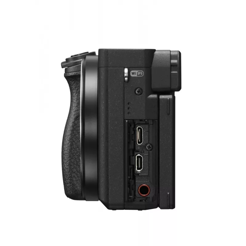 Sony α 6400 + SEL18135 MILC 24,2 MP CMOS 6000 x 4000 pikseliä musta