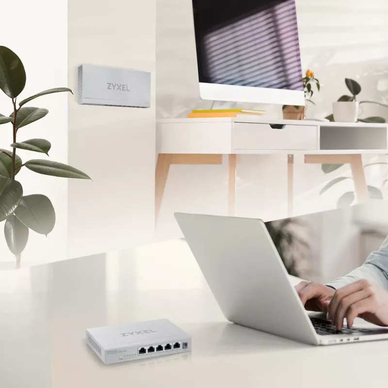 Zyxel MG-105 hallitsematon 2.5G Ethernet (100/1000/2500) teräs