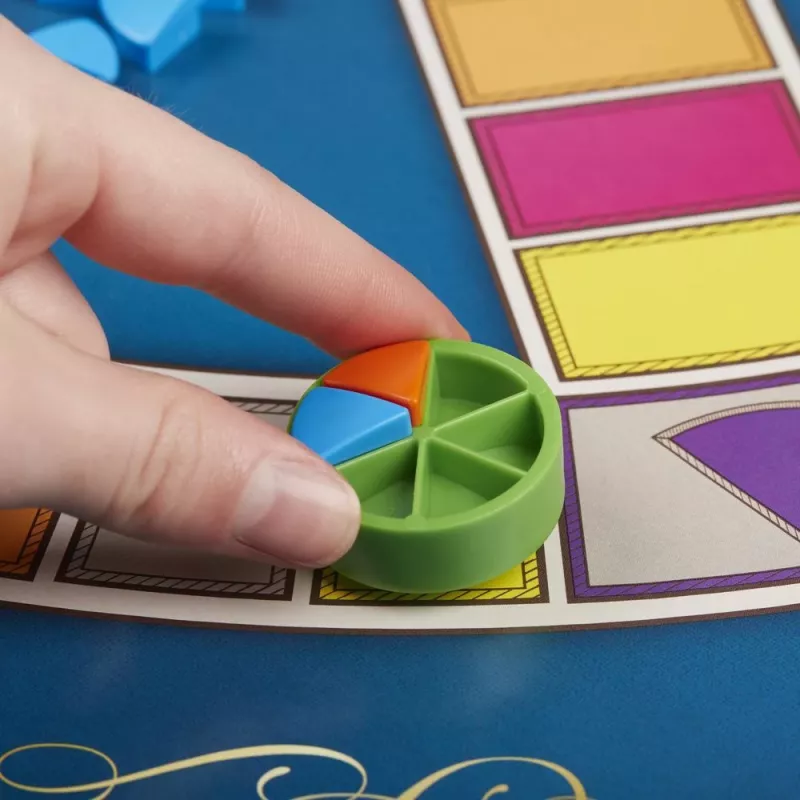 Hasbro Gaming Trivial Pursuit peli: Classic Edition lautapeli oppimispeli