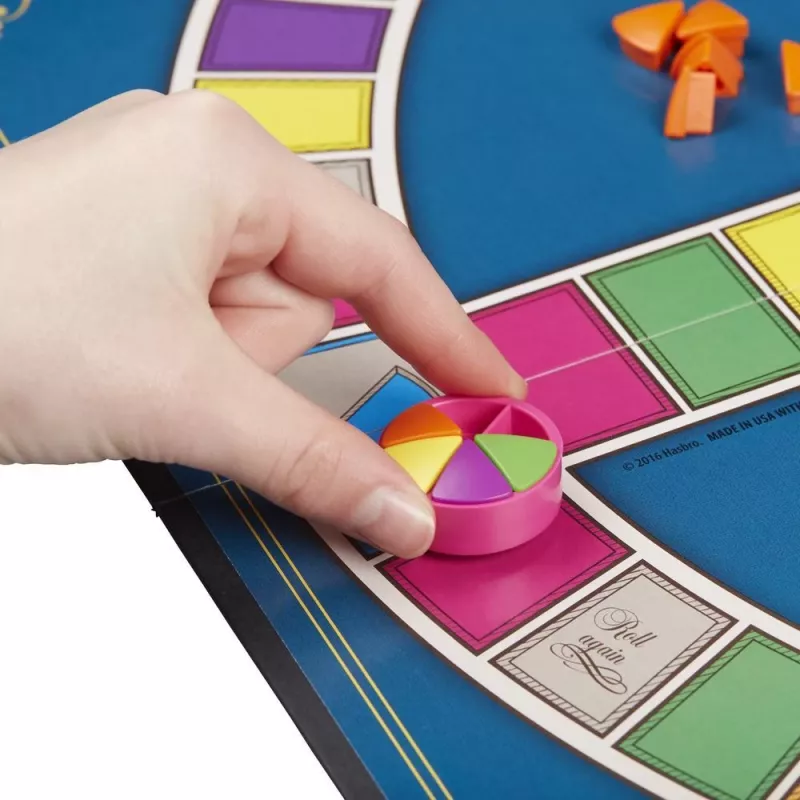 Hasbro Gaming Trivial Pursuit peli: Classic Edition lautapeli oppimispeli
