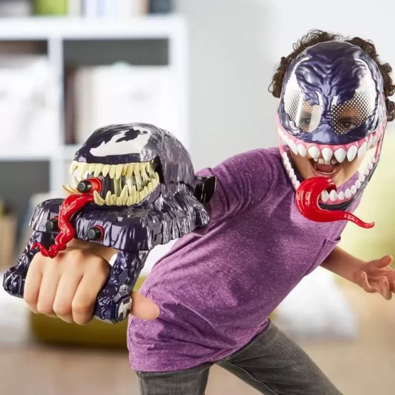 Lelukäsineblasteri Hasbro Marvel Spider-Man Venom Strike Blaster violetti