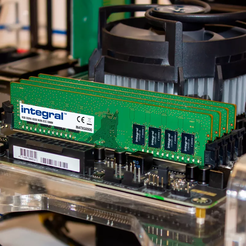 Integral 32GB PC-muistimoduuli DDR4 3200MHZ PC4-25600 UNBUFFERED NON-ECC DIMM 1.2V 2GX8 CL22