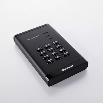 iStorage diskAshur PRO³ HDD 5 TB | Turvallinen kannettava kiintolevy | FIPS 140-3 Level 3 -yhteensopiva | AES-XTS 256-bittinen laitteistosalaus | PIN-suojattu | Käyttöjärjestelmä- ja alustariippumaton | GDPR-, TAA-yhteensopiva | Suojaus brute force -hyökkäyksiltä | Pölyn-/vedenkestävä