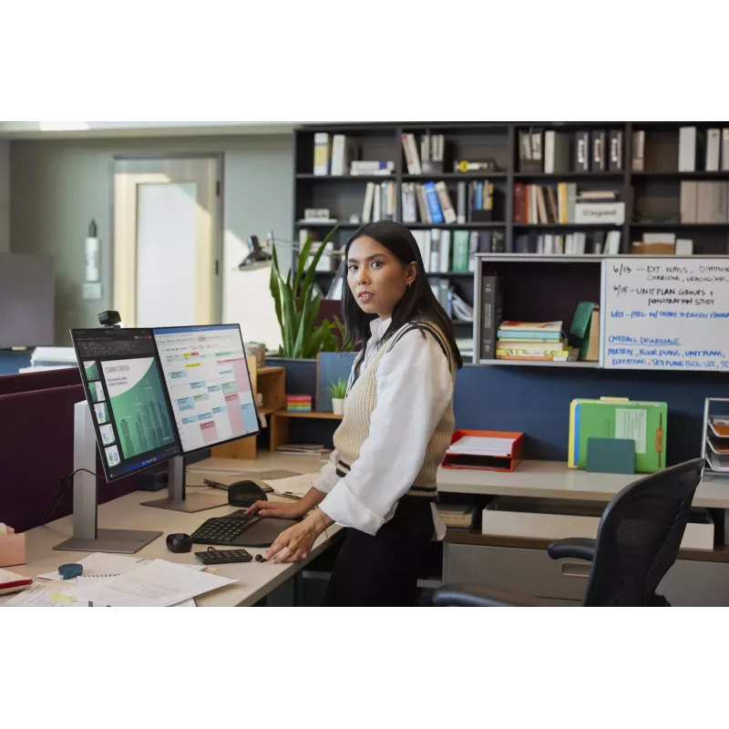 HP Series 7 Pro 24