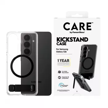 PanzerGlass CARE™ Urban Explorer Case suojakotelo Samsung Galaxy S26, läpinäkyvä mustalla jalustalla ja Qi-tuella