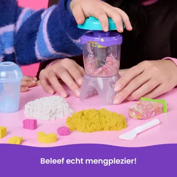 Kinetic Sand, Smoothie-mixer leikkisetti, pääsiäiskorin täyte, sisältää 14 oz muovailtavaa leikkihiekkaa, työkalut ja jäätelötikku-muotin, leikkiruokalelu