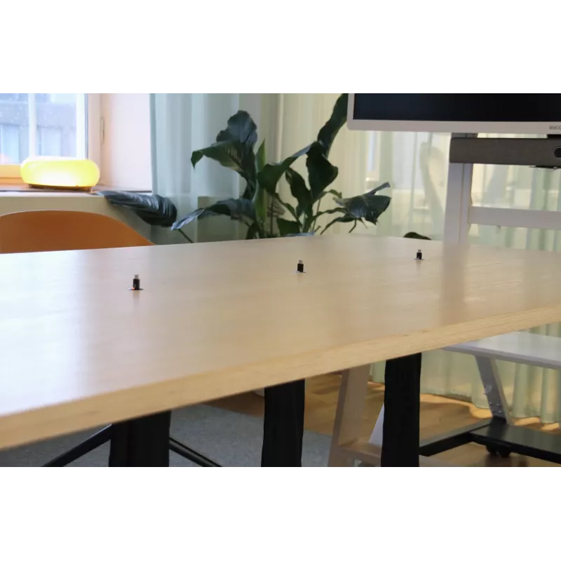 Pull Out LED Socket Ochno O-POS-LED-AL-1 — upotettava alumiininen LED-pistorasia