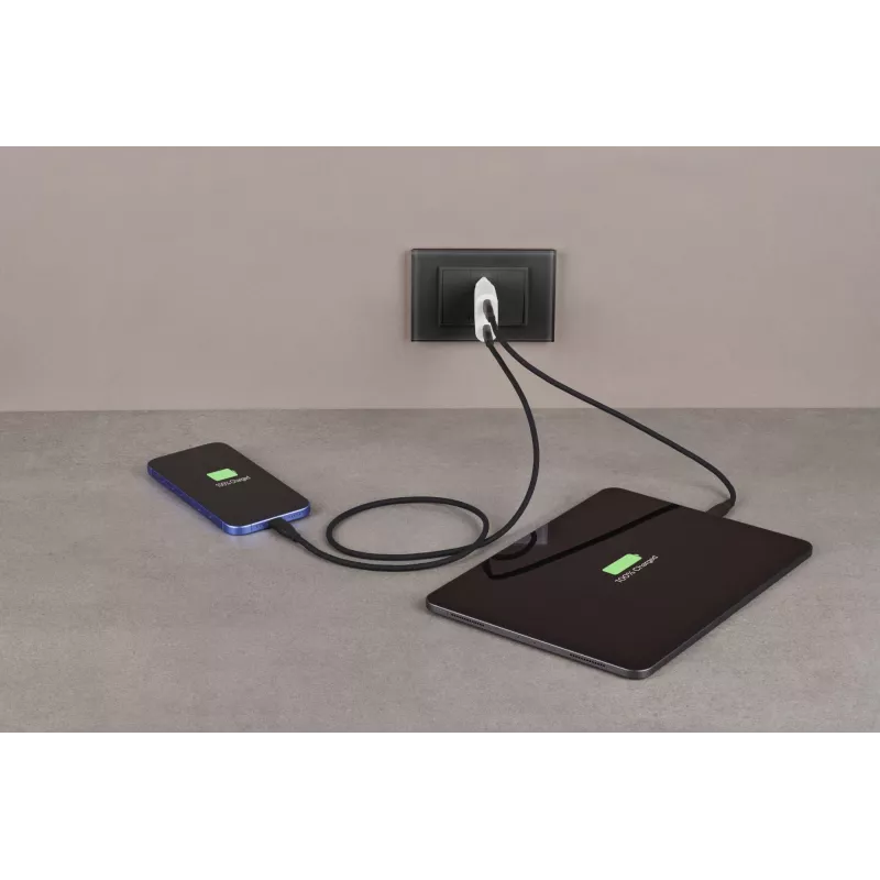 Cellularline GAN seinälaturi 2xUSB-C 30W PD 2xUSB-C 30W PD -seinälaturi GaN-teknologialla