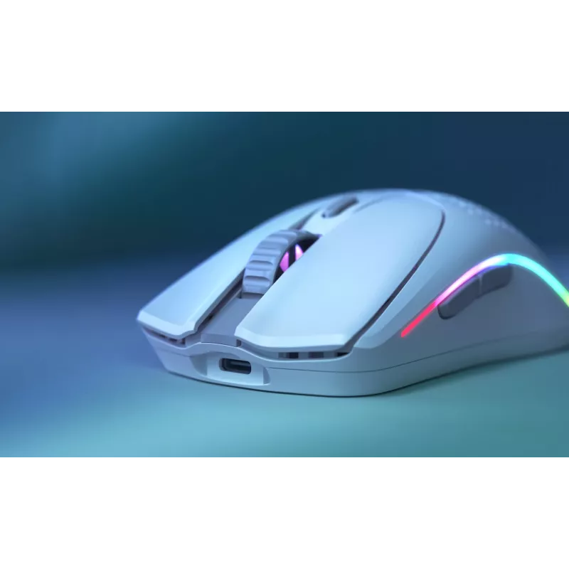 Glorious Gaming Glorious Model O Wireless 2 – mattavalkoinen, oikeakätinen, laser, RF langaton + USB Type-C, 26000 DPI, 1 ms, valkoinen