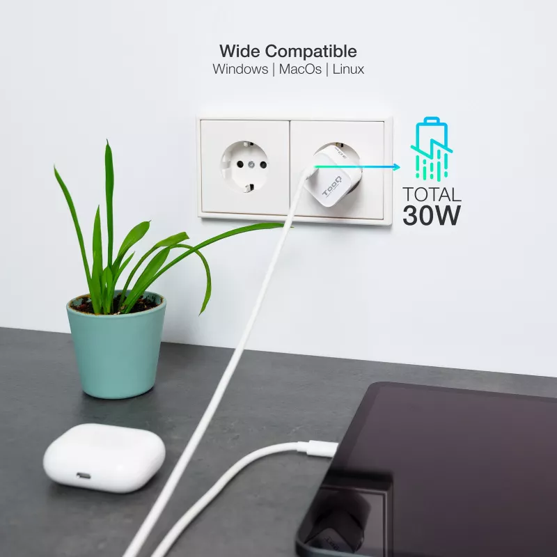 TooQ GAN USB-C/PD seinälaturi 30W, valkoinen, sisäkäyttö, AC, valkoinen