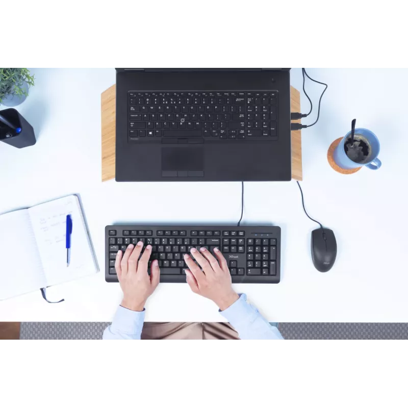 Trust Primo näppäimistö hiiri sisältyy yleinen USB AZERTY belgia musta