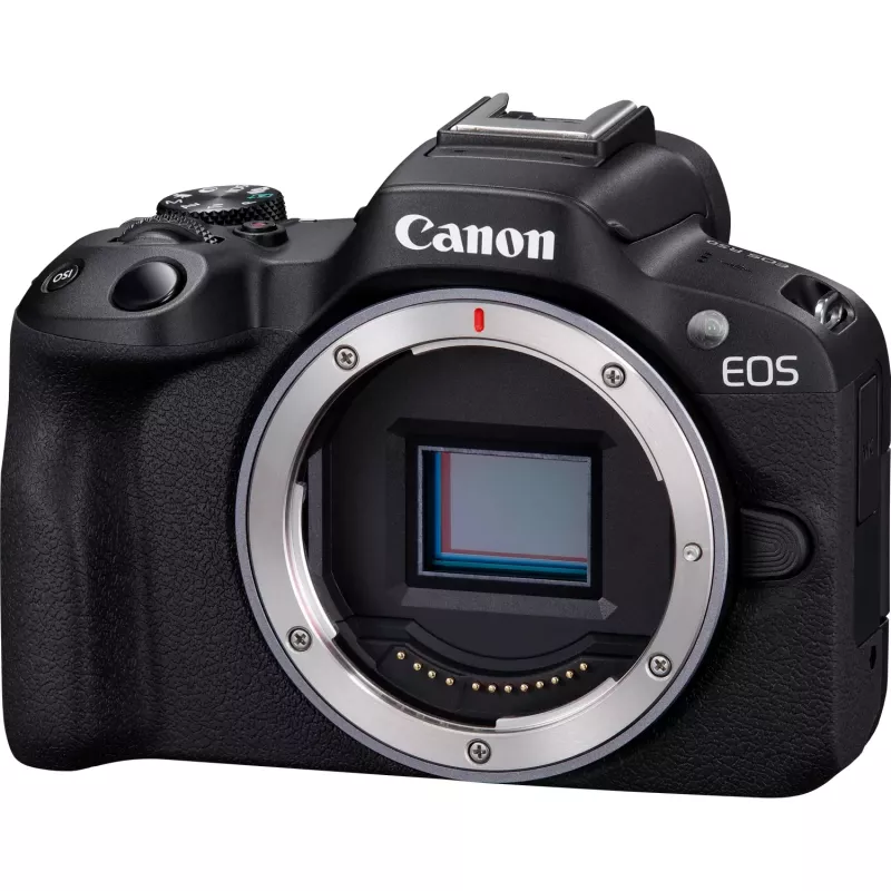 Canon EOS R50 mallistojärjestelmäkamera-sarja RF-S 18-45mm- ja RF 75-300mm-objektiiveilla