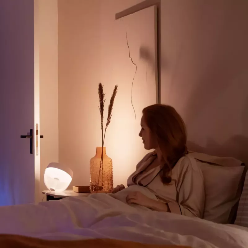 Älykäs pöytävalaisin Philips Hue White and Colour Ambience Iris