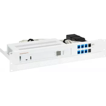 Rackmount.IT RM-SR-T15 rack-tarvike palomuurin rack-asennus