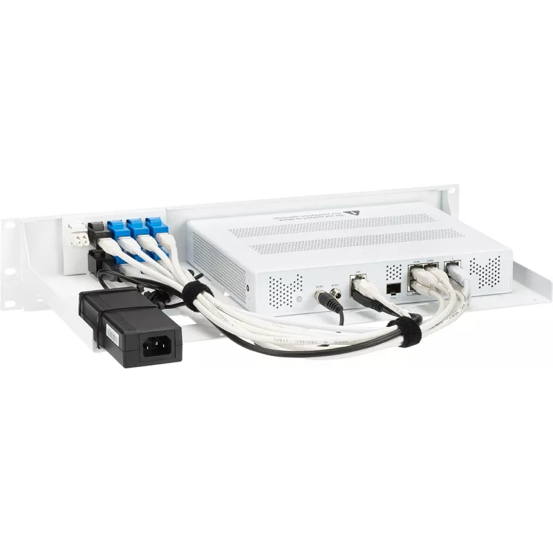 Rackmount.IT RM-SR-T15 rack-tarvike palomuurin rack-asennus