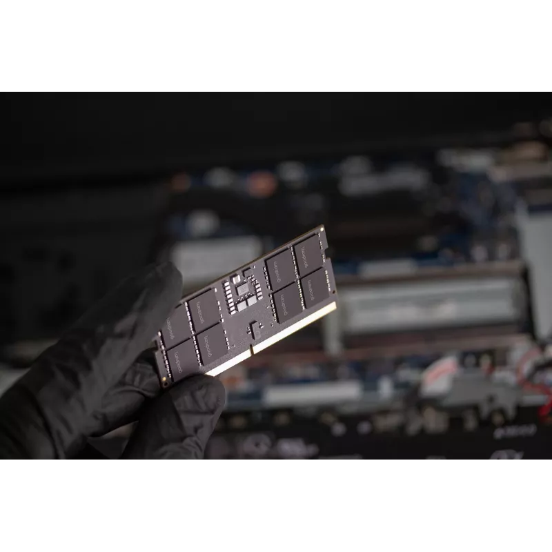 Kannettavan muisti DDR5 CSODIMM 32GB (2×16) 6400 CL52