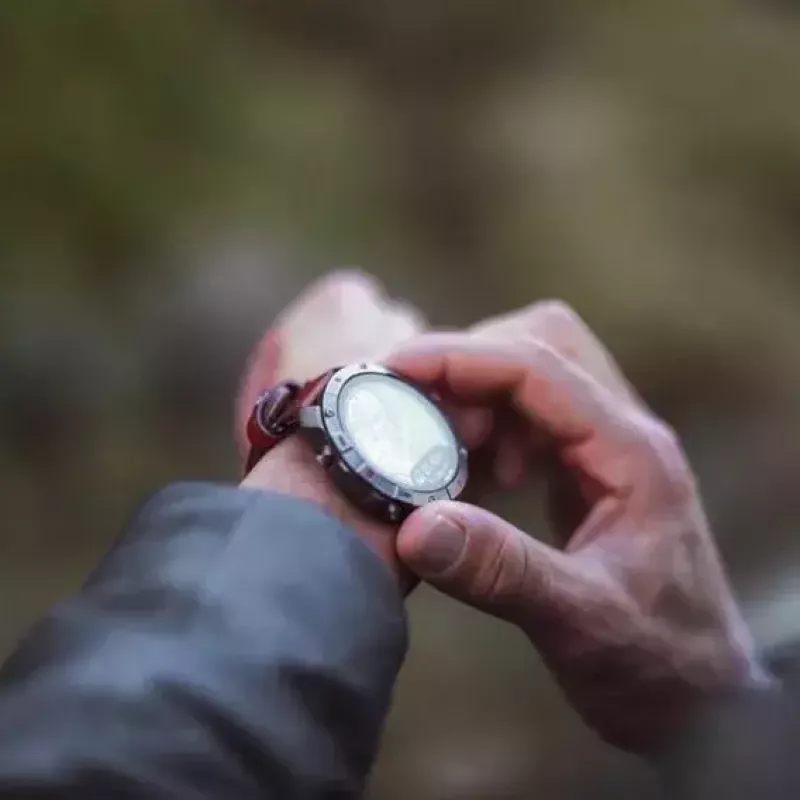 Polar Grit X2 Pro Titan outdoor-urheilukello, M/L, nahka syysvärit (900110288)