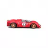 Supercar-malli Bburago Ferrari 330 P4 Daytona, esikoottu mittakaavassa 1:24