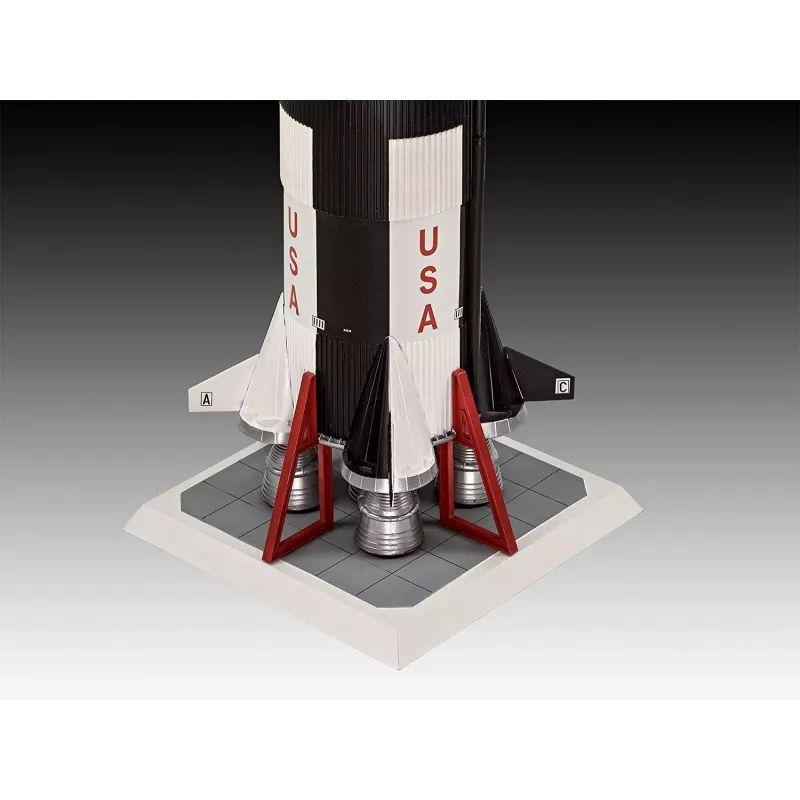 Muovimalli kuulaskeutuminen 1/96 Apollo 11 Saturn V