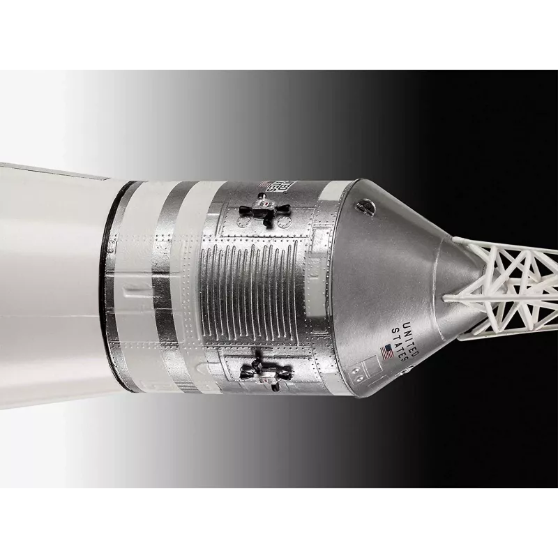Muovimalli kuulaskeutuminen 1/96 Apollo 11 Saturn V