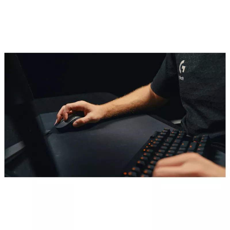 Hiiri Logitech G 910-007374 oikeakätisille RF Wireless optinen 44 000 DPI 1 ms 5 painiketta magenta