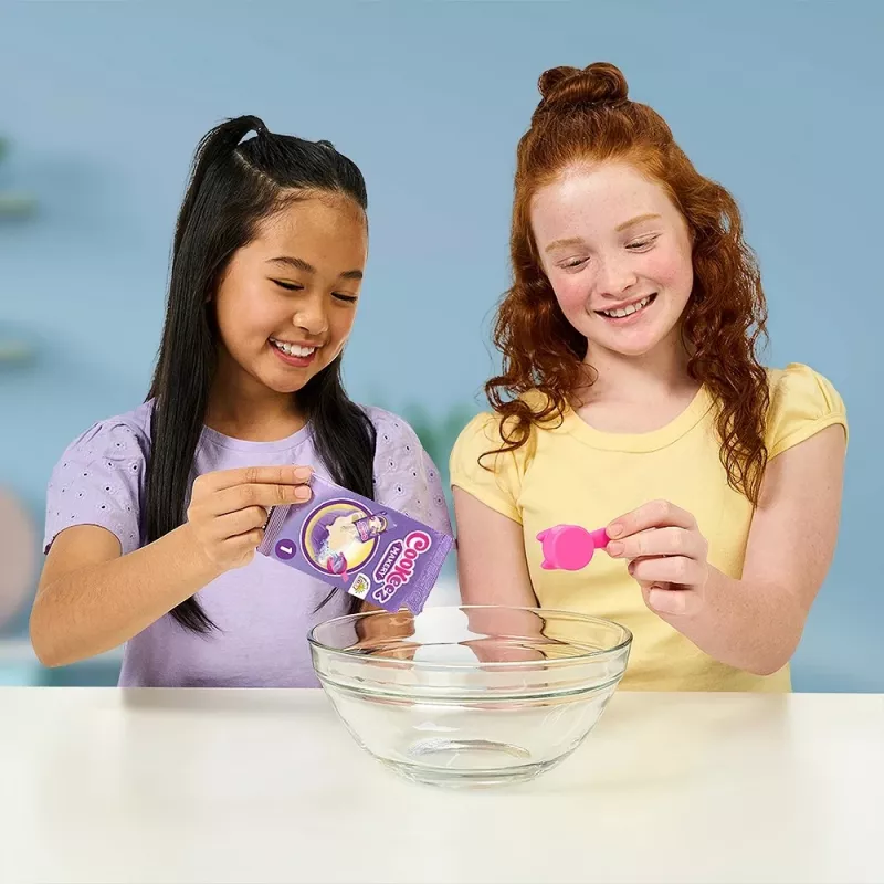 Luova setti Cobi Cookeez Makery – paistetut keksit, DIY-keksien koristelu ja leikkisetti