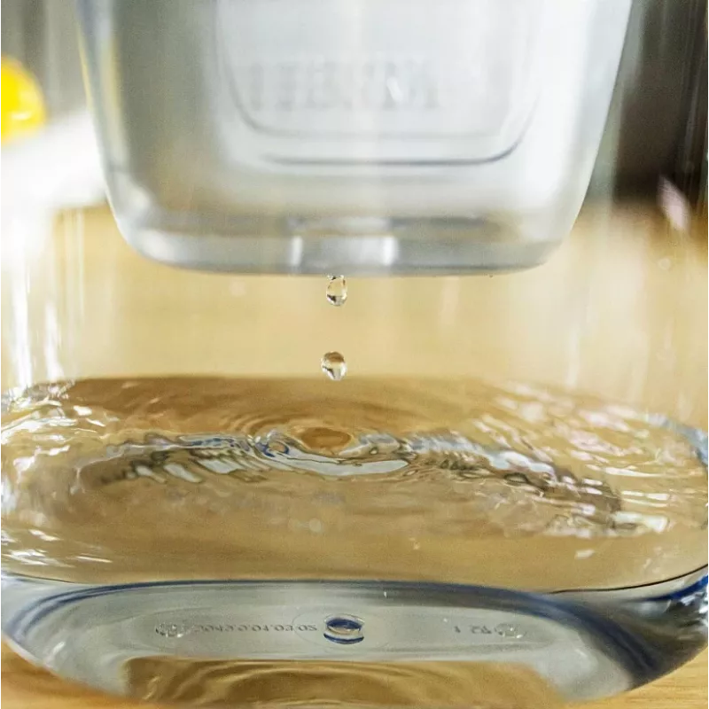 Vesifiltterikannu BRITA Style Essential XL MAXTRA PRO Pure Performance -patruunoilla (3) — valkoinen