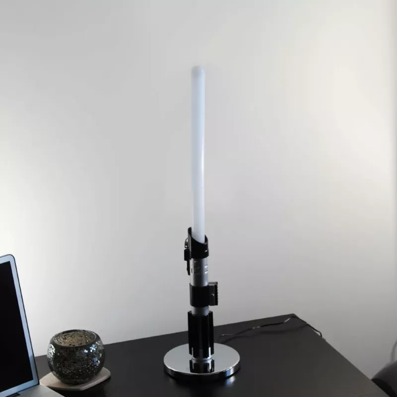 Pöytävalaisin Ukonic 14364 musta valkoinen punainen valo 597 mm korkeus
