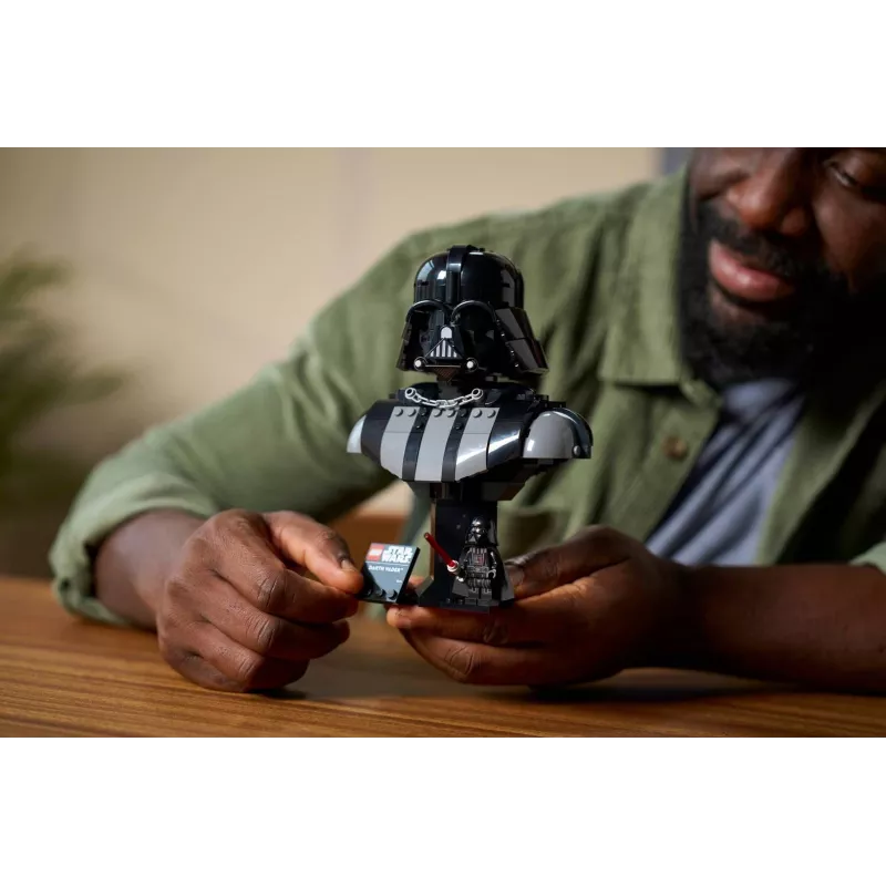 LEGO Star Wars 75439 Darth Vaderin rintakuva