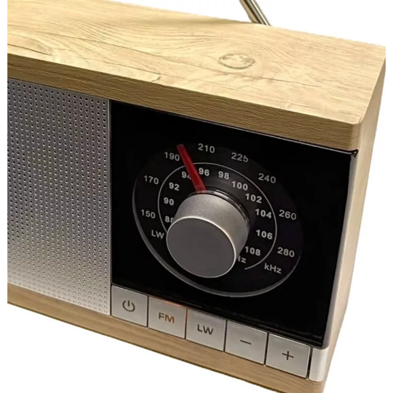 Radio Krystyna puukotelo