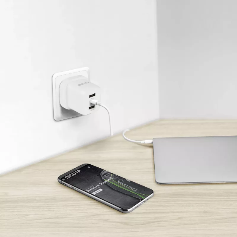 Dicota virtalähde - kompakti, kannettava - 32 wattia - 3 A - 3 lähtöporttia (USB-C, 2 x USB)