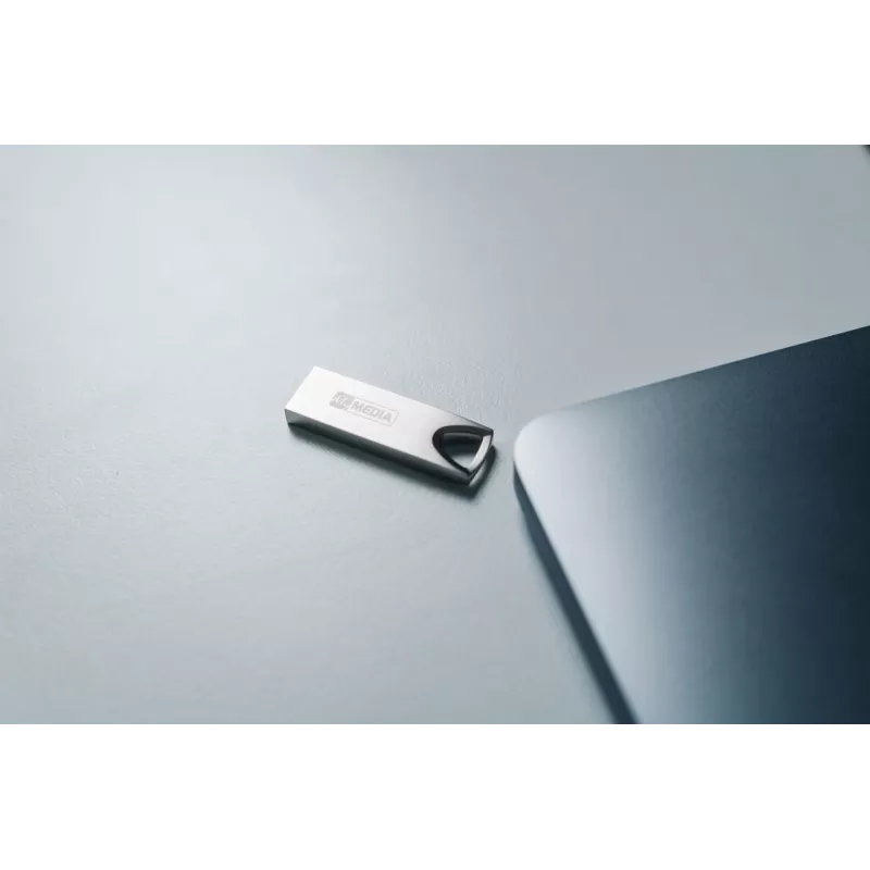 MyMedia MyAlu USB 3.2 Gen 1 USB-muistitikku 16 GB USB Type-A 3.2 Gen 1 (3.1 Gen 1) hopea