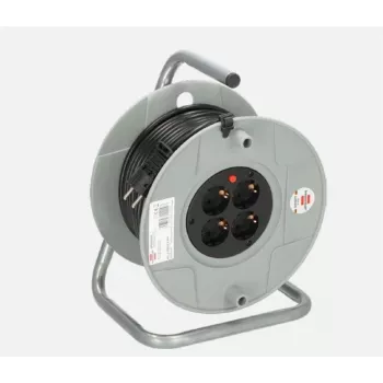 Jatkojohto Brennenstuhl AK 260 4 AC-pistorasiaa 40 m