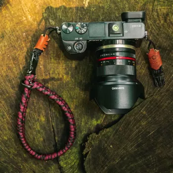 C-ROPE Claw Paracord -kameran rannehihna, 30 cm, punainen
